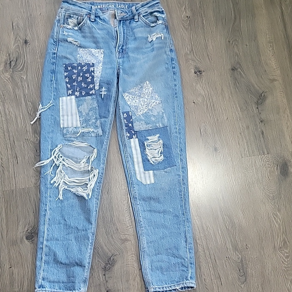 American Eagle jeans, size 0, light blue with patches